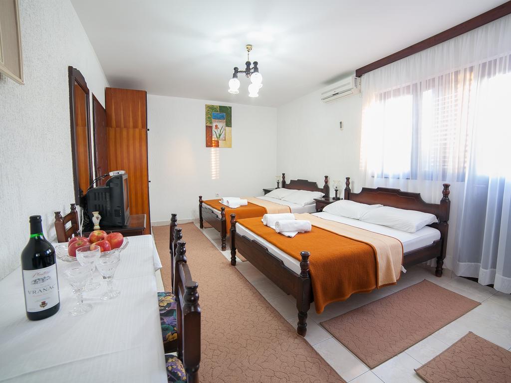 Guest House 4M Petrovac Cameră foto